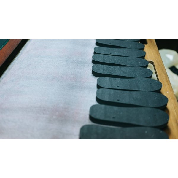 画像8: 神戸クラシック | 台カラー ナチュラル 鼻緒カラー ホワイト (8)